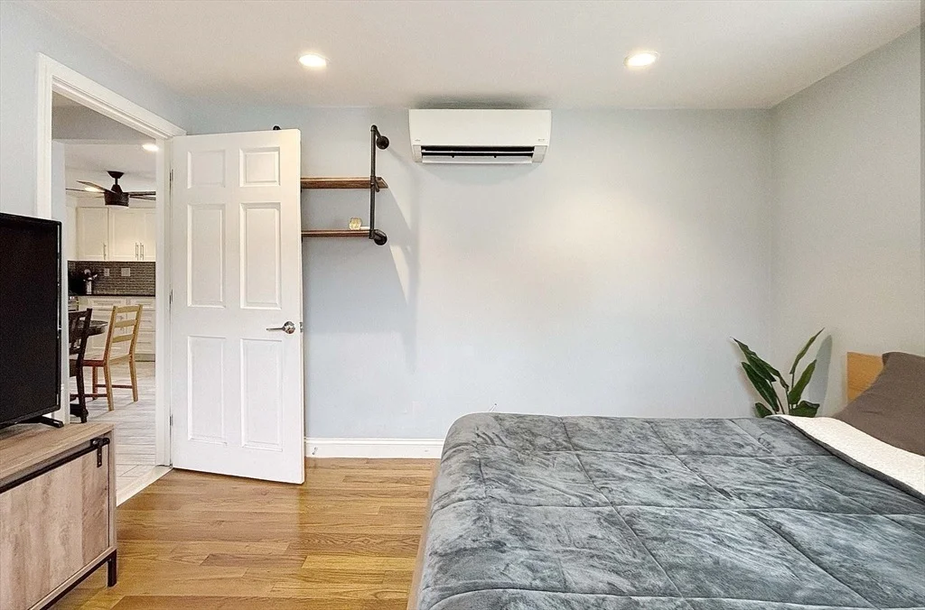 Photo of 44 Harmon St