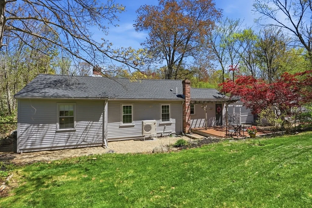 Photo of 20 Concord Dr