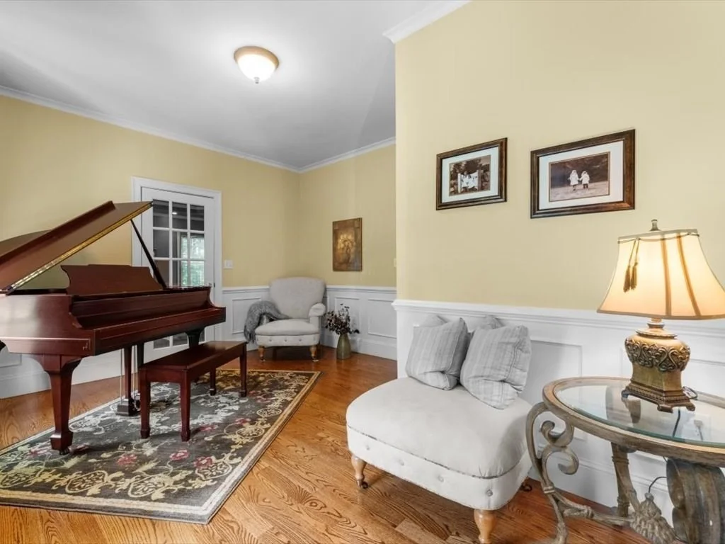 Photo of 35 Oxbow Dr