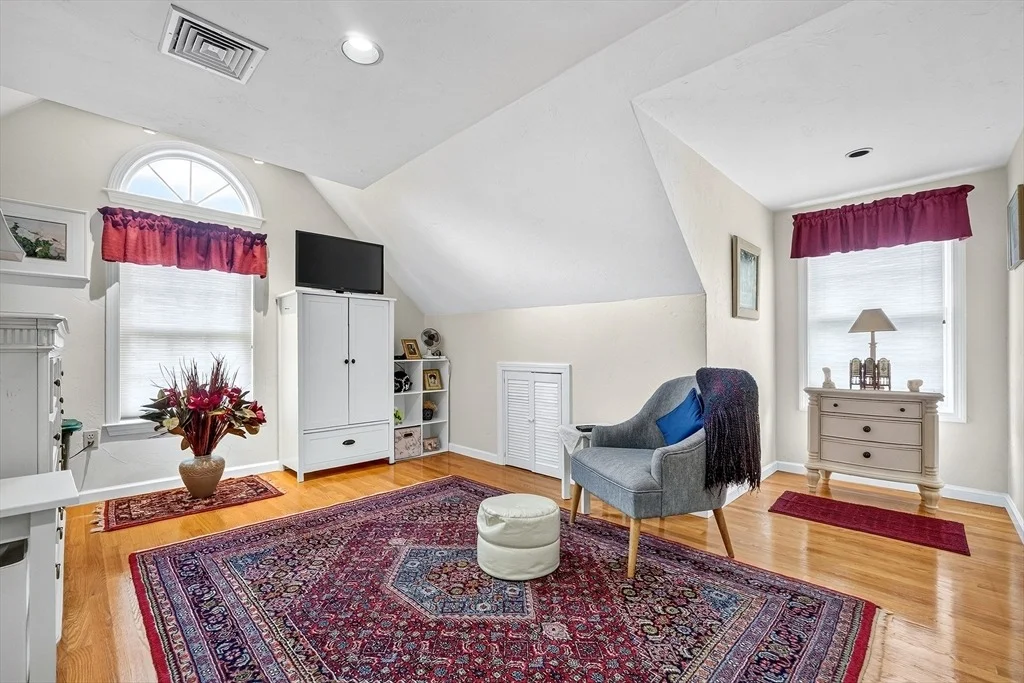 Photo of 15 Devincent Dr