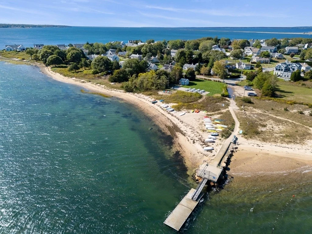 Photo of 135 Leeward