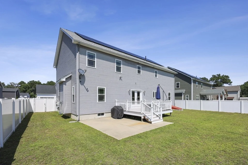 Photo of 51 Elaine Cir