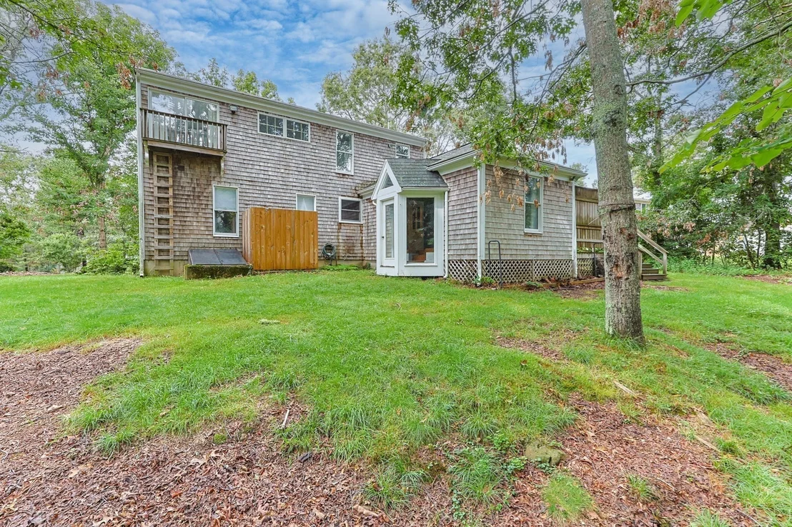 Photo of 2 Sharon Ln