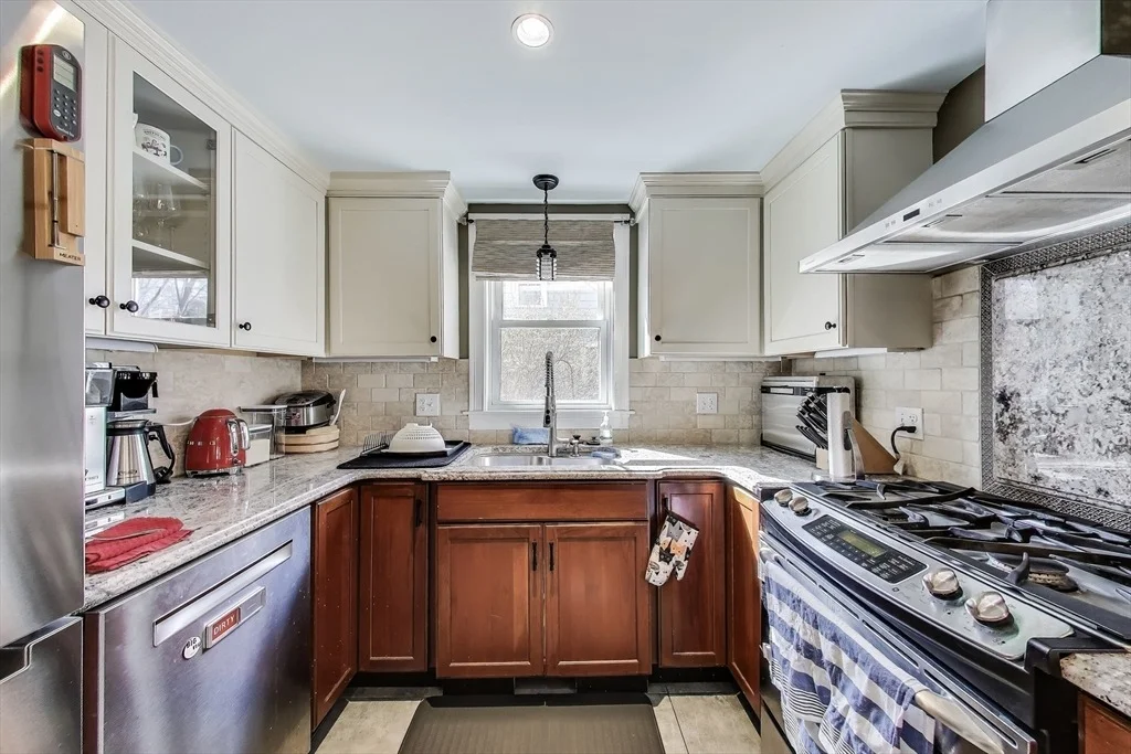 Photo of 22 Irving St