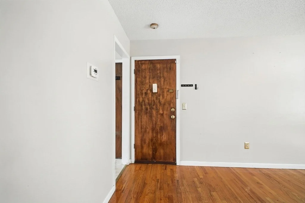 Photo of Unit D at 48 Colonial Cir
