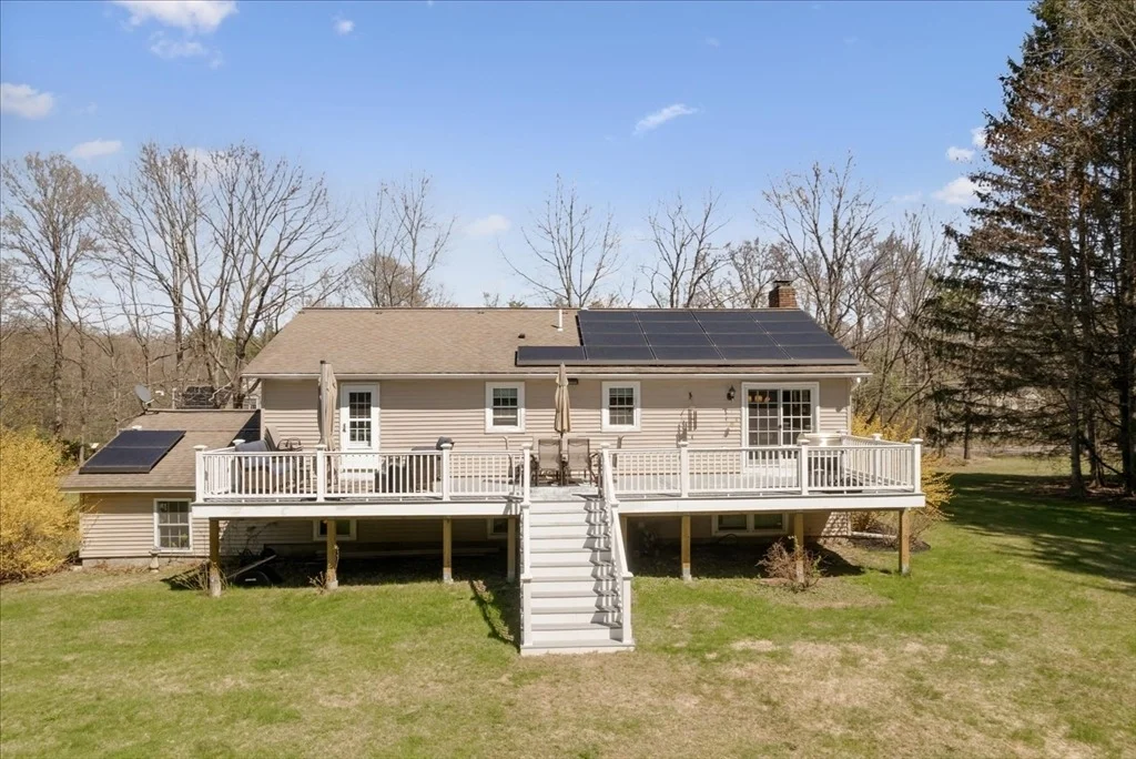 Photo of 138 Benjamin Rd