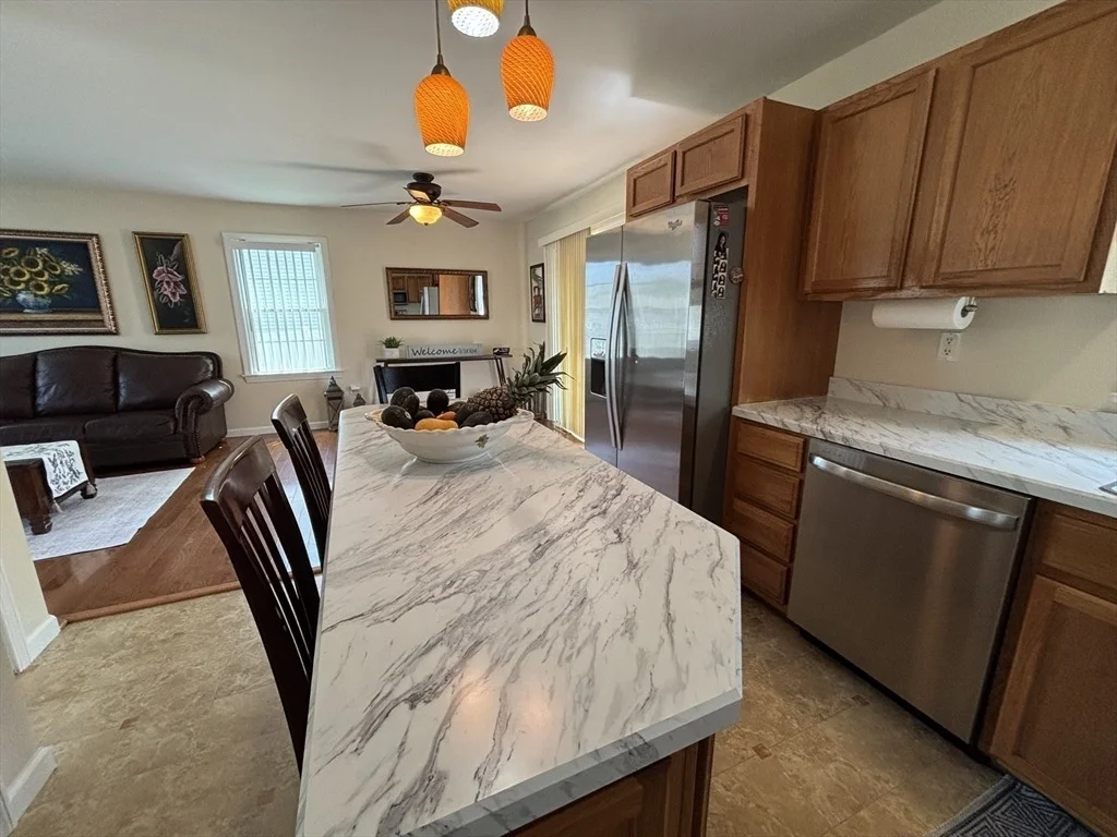 Photo of 266 Christopher Dr