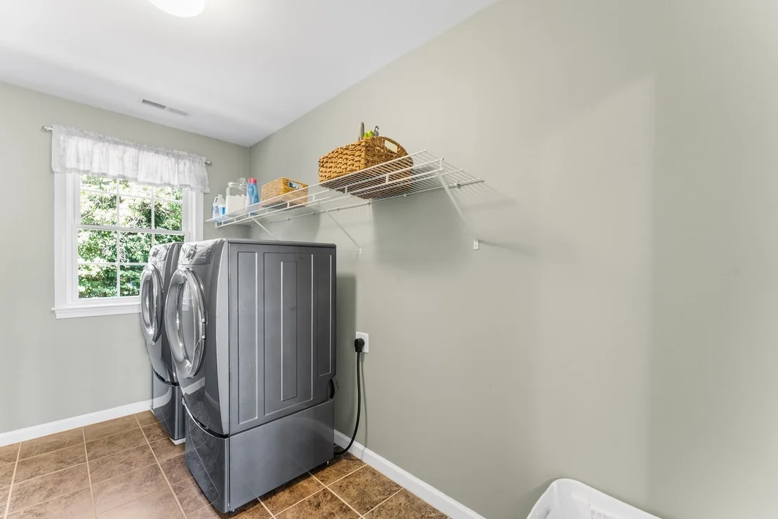 Photo of 32 Howarth Dr