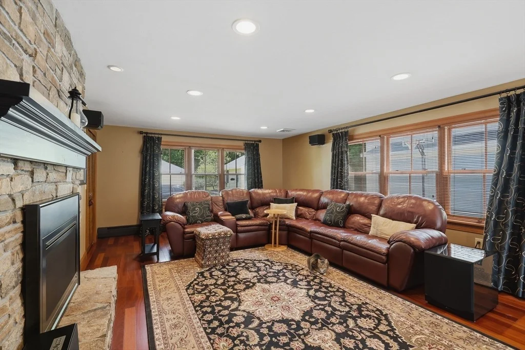 Photo of 69 Maple Street