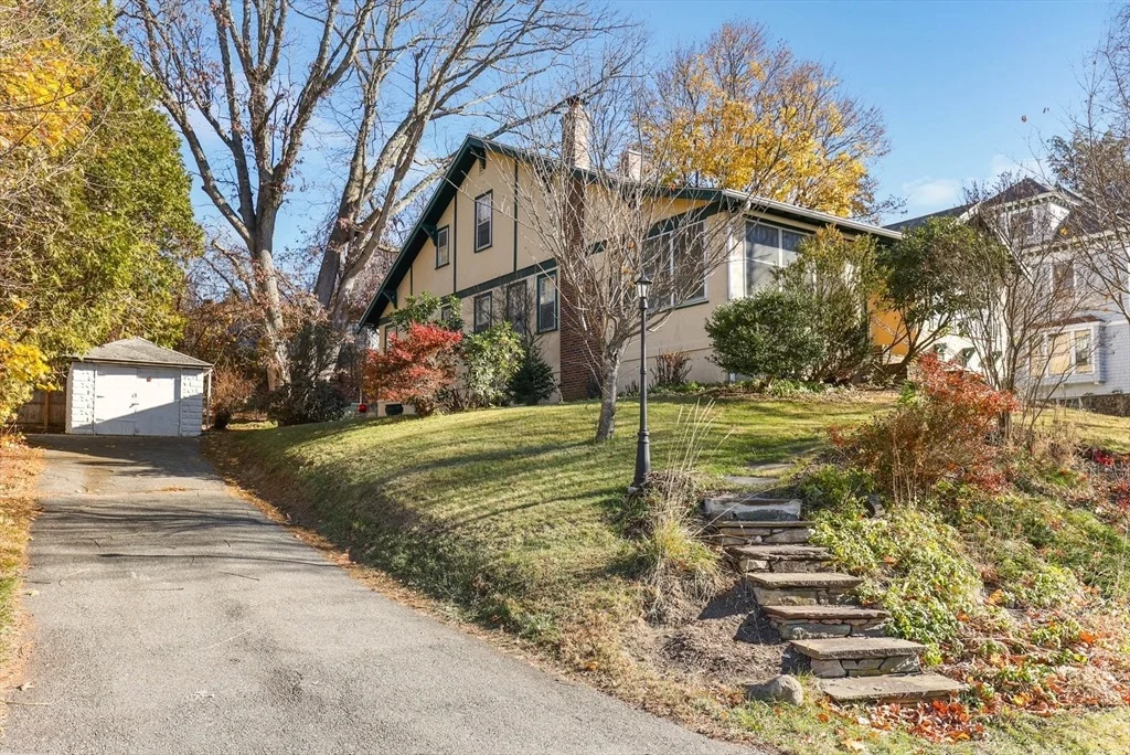 Photo of 34 Randolph Road