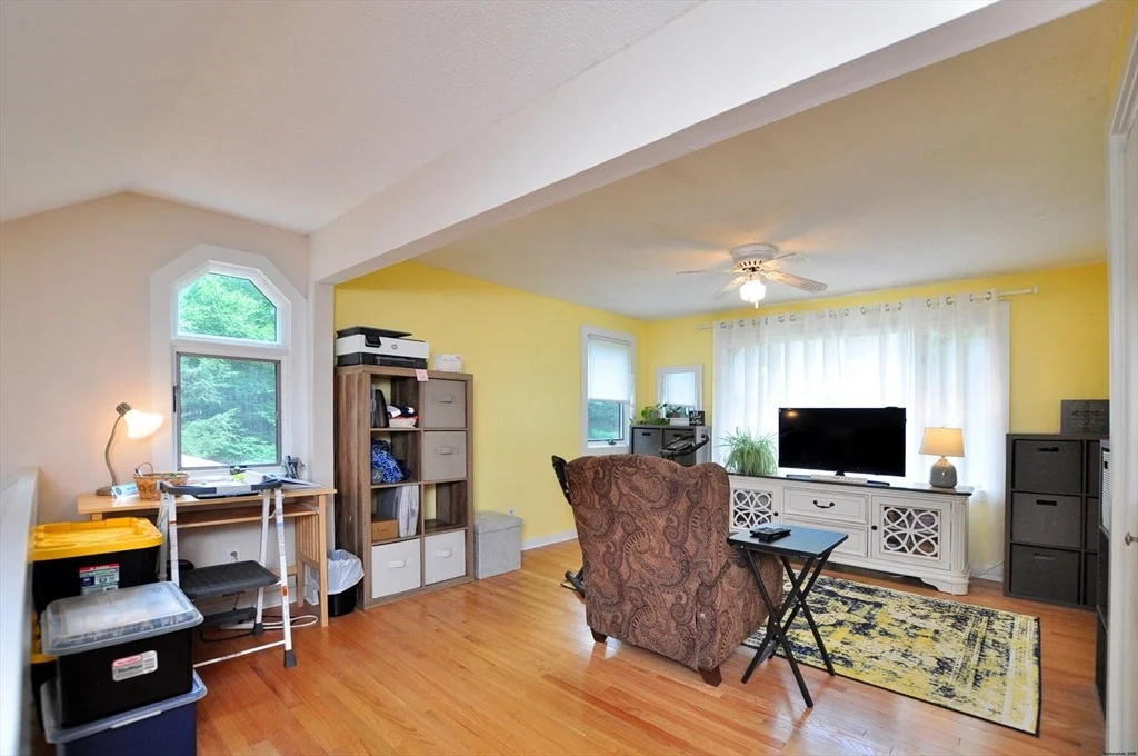 Photo of 154 Brook Ln