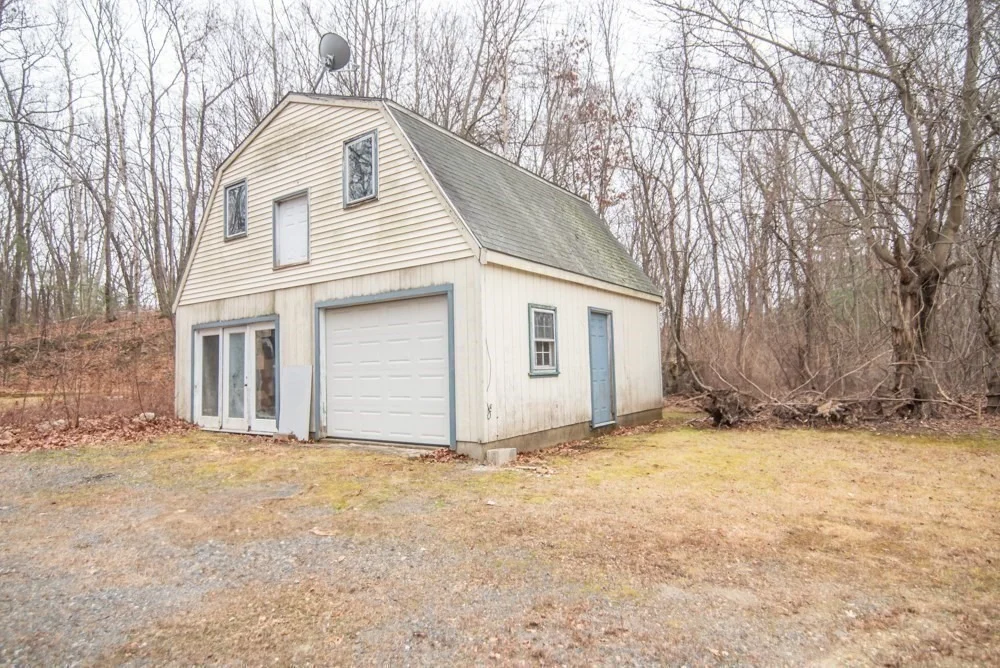 Photo of 449 Amesbury Rd