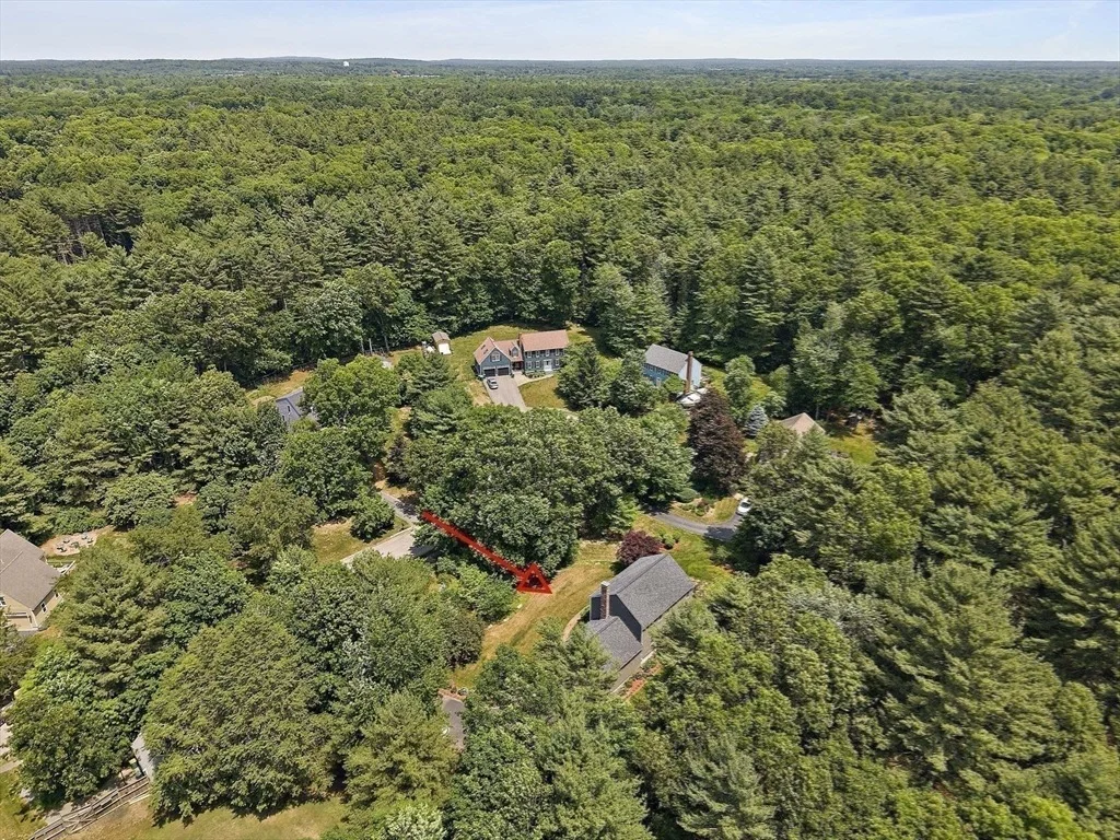 Photo of 5 Windemere Dr