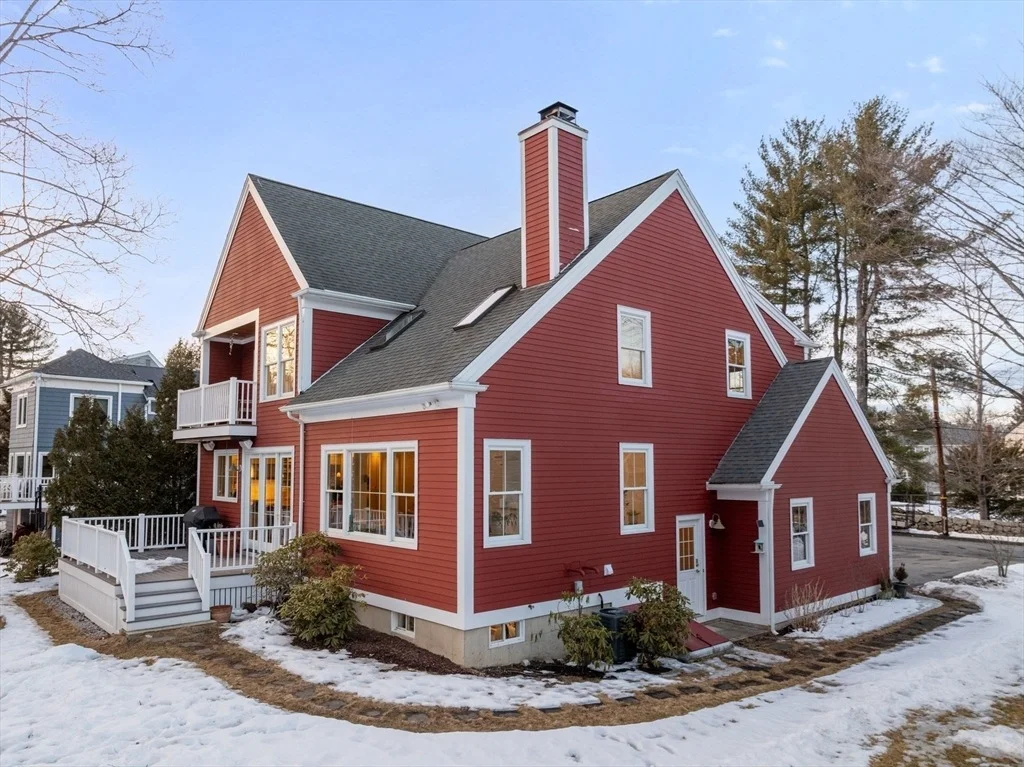 Photo of 12 Vaille Ave