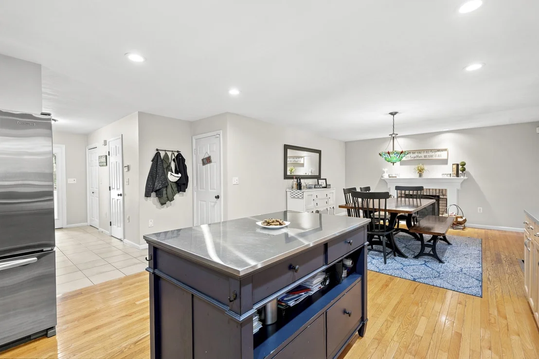 Photo of 37 Phyllis Rd