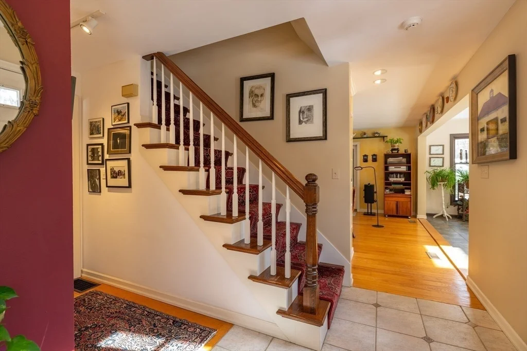 Photo of 469 Sylvester Rd