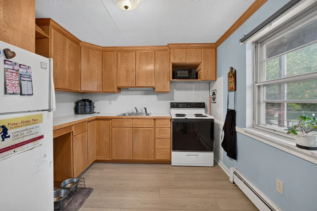 Photo of Unit 4 at E2 Colonial Dr