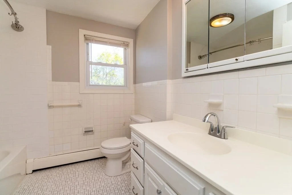 Photo of 6 Dennis Rd