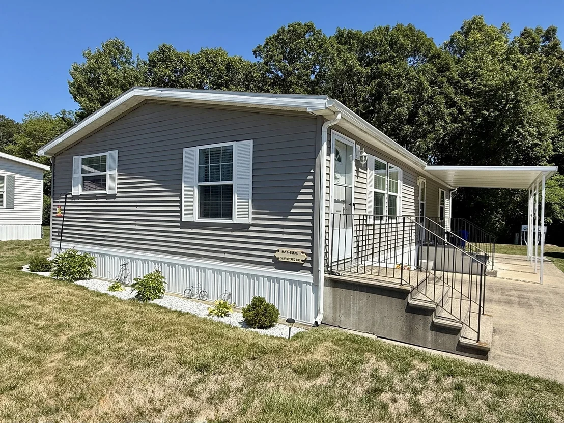 Photo of 156 Vineyard Drive
