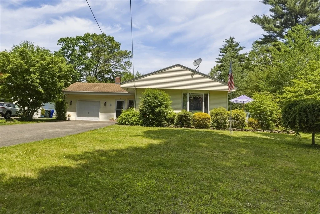 Photo of 110 Parkerview St.