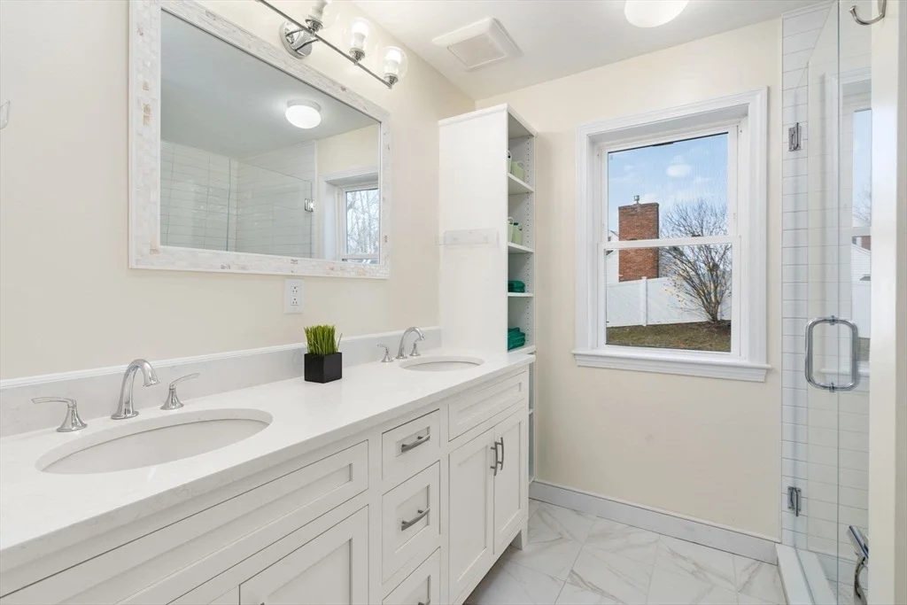 Photo of 38 Irving Dr