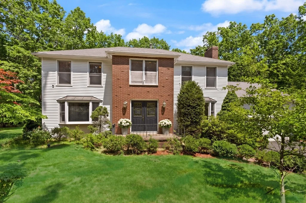 Photo of 35 Castle Dr