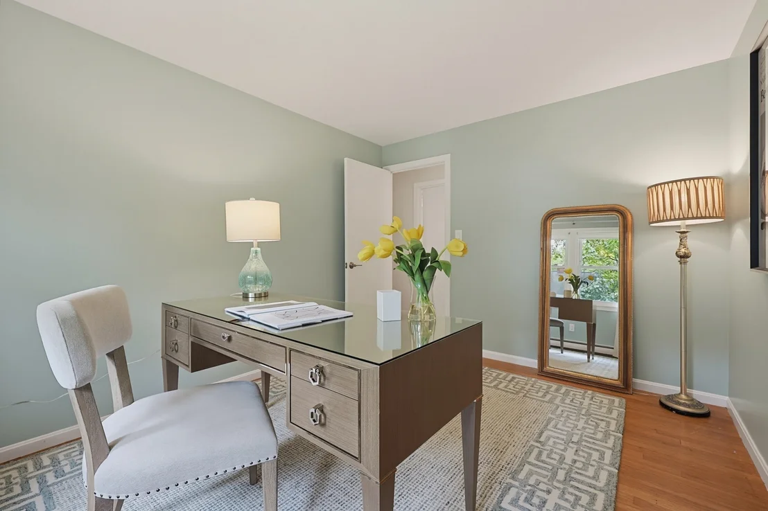Photo of 45 Surrey Dr