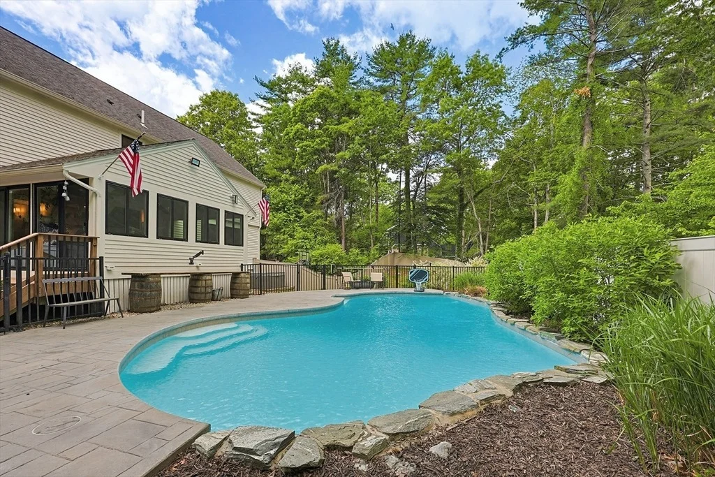 Photo of 8 Quail Run Rd.