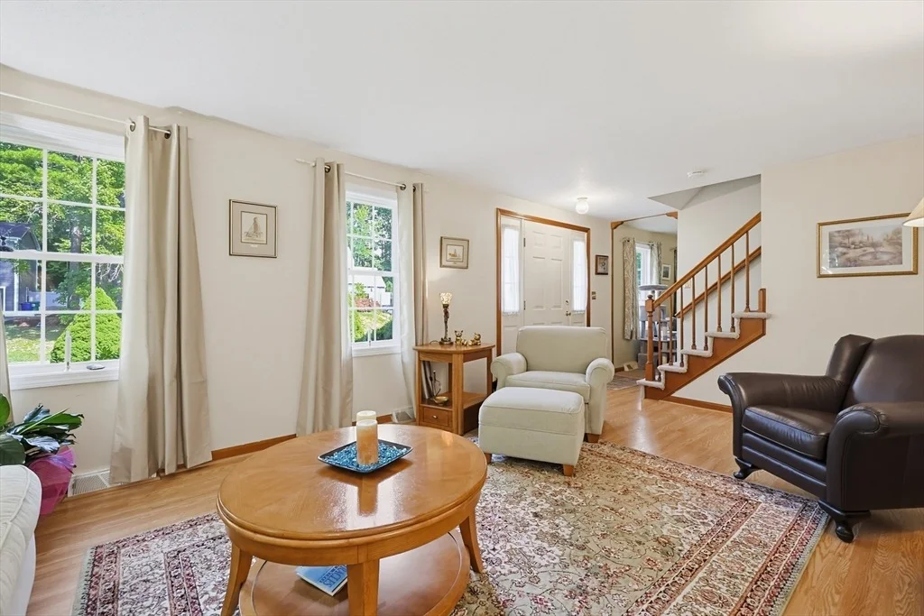 Photo of 7 Hazeltine Rd