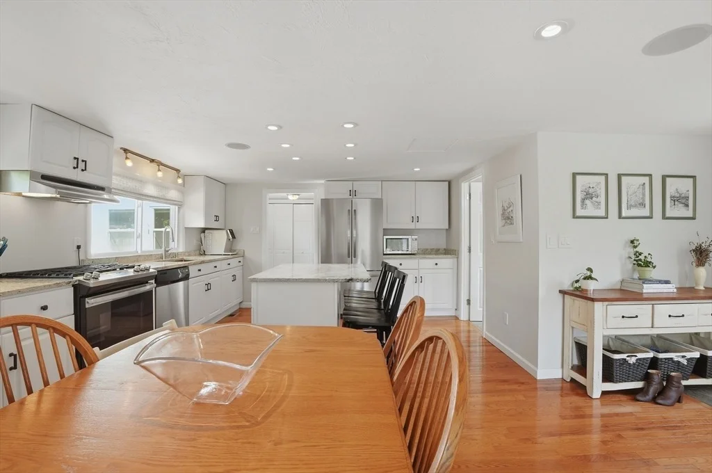 Photo of 12 Pleasant Cir