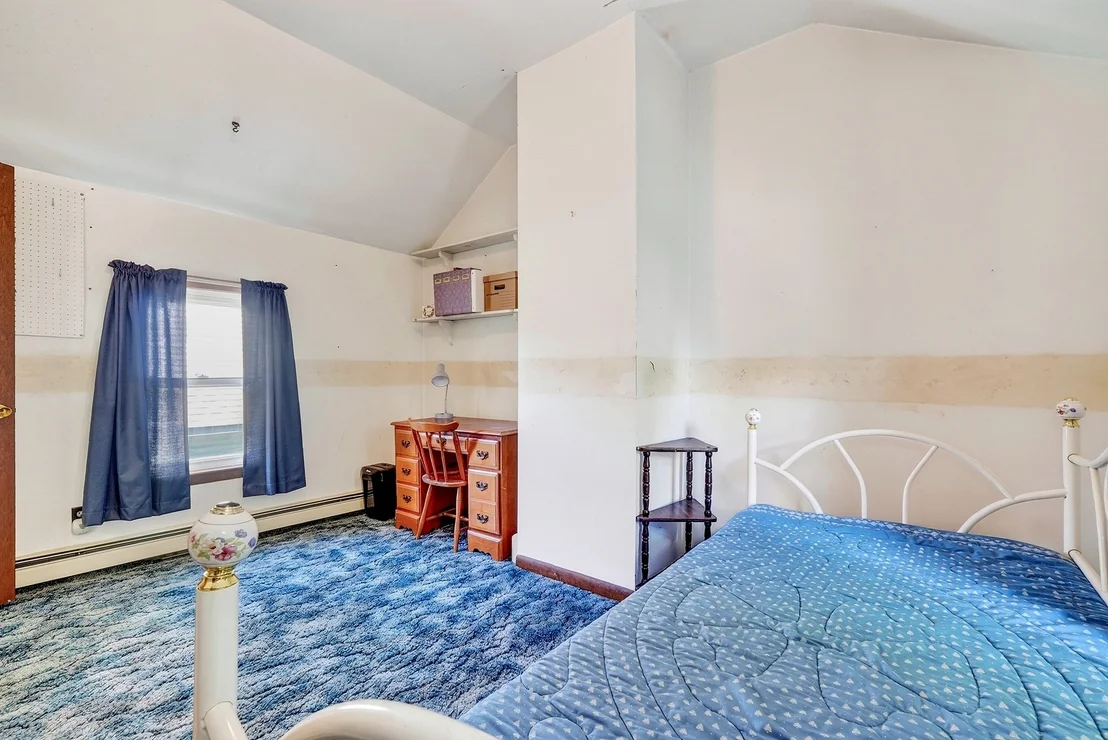 Photo of 79 Maple Street