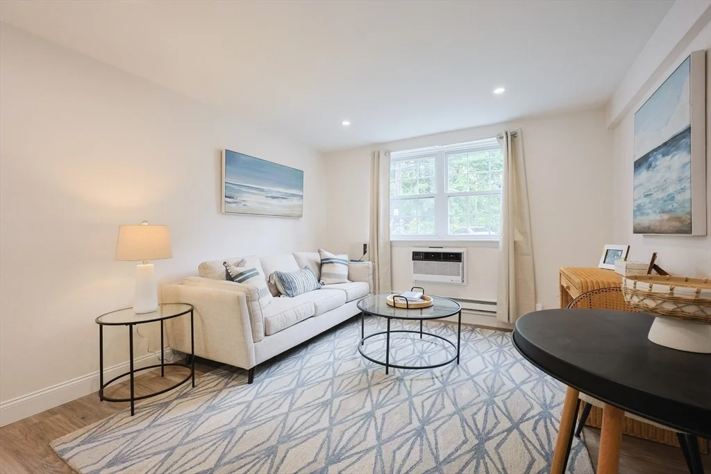 Photo of Unit 3 at 2 Colonial Village Dr