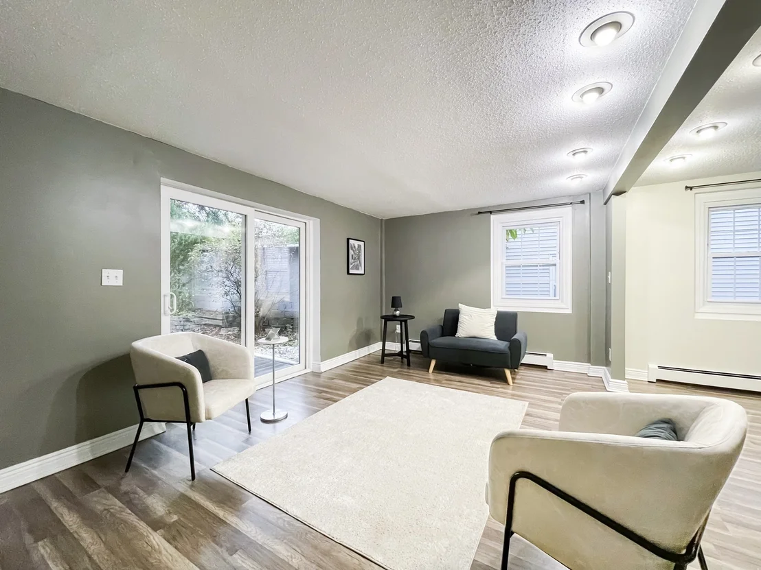 Photo of 28 Wells Ave