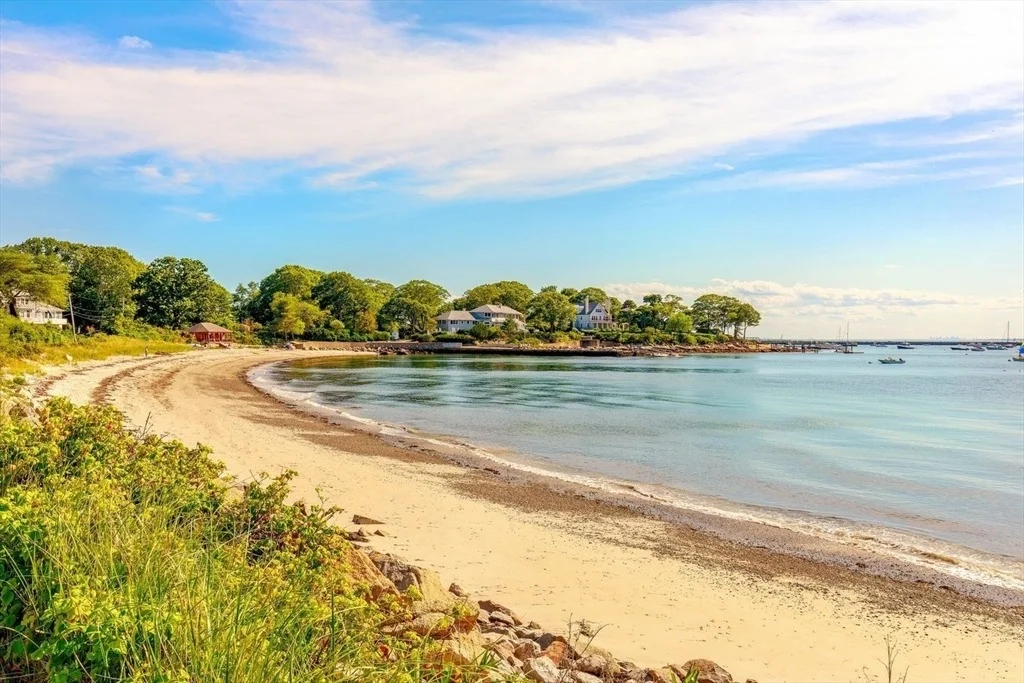 Photo of 100 Eastern Point Blvd