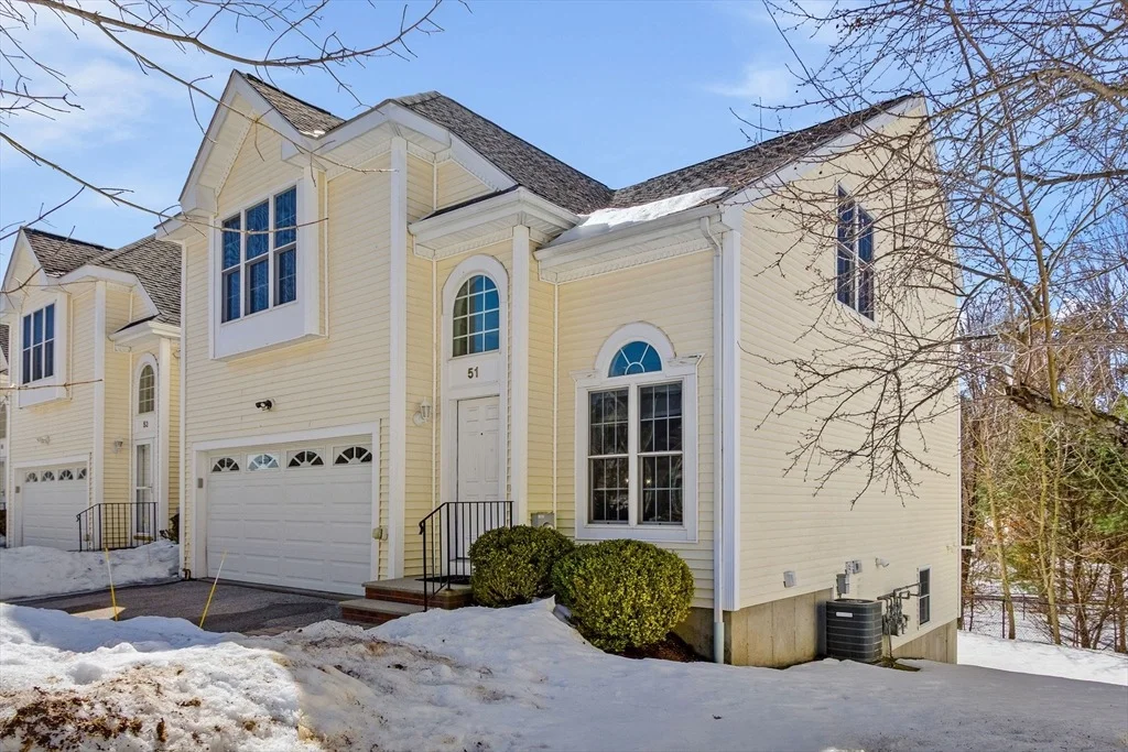 Photo of Unit 51 at 51 Knowlton Circle