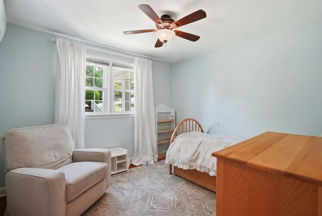 Photo of 5 Stanford Dr