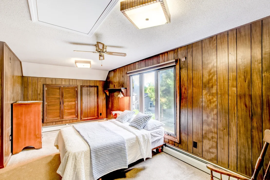 Photo of 64 Lakeshore Dr