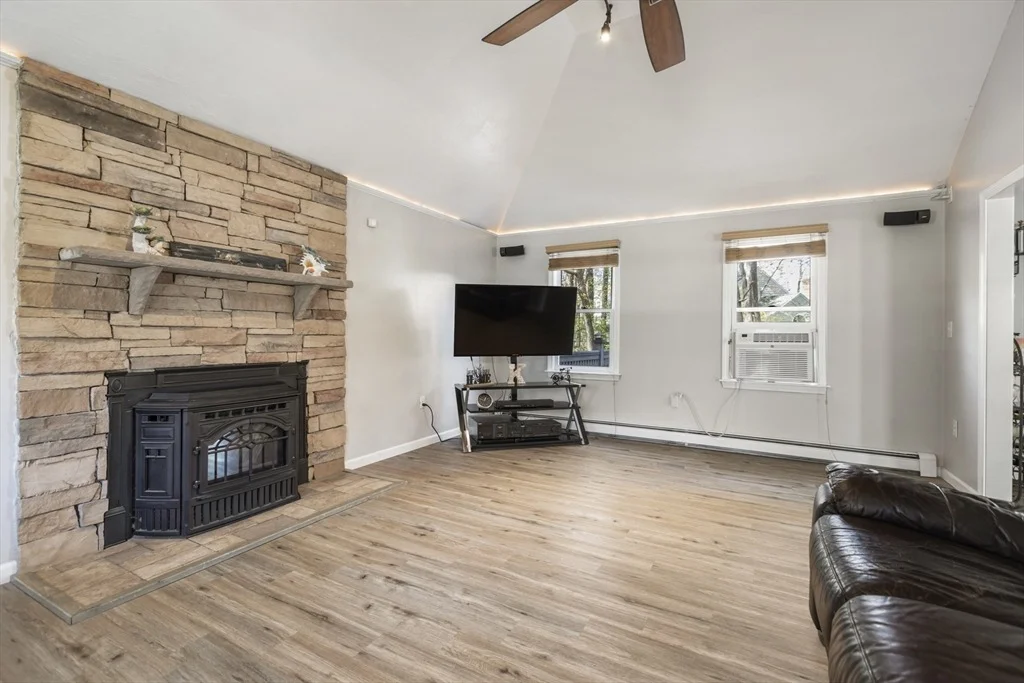 Photo of 9 Darling Way