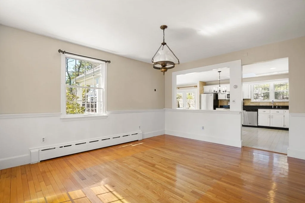 Photo of 492 Delano Rd
