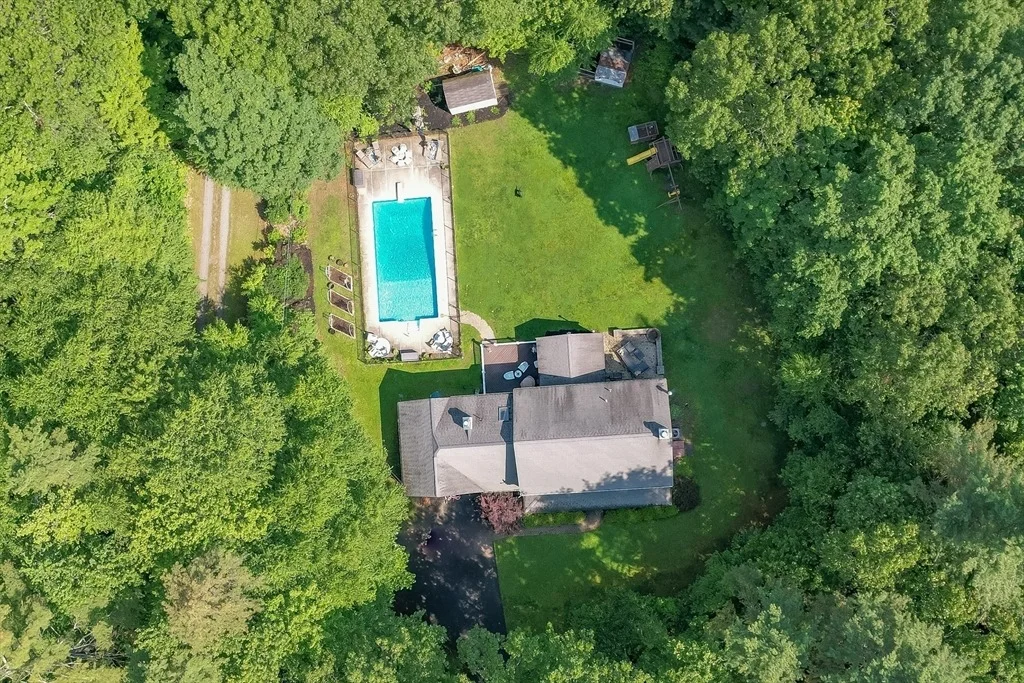Photo of 43 Groton Road
