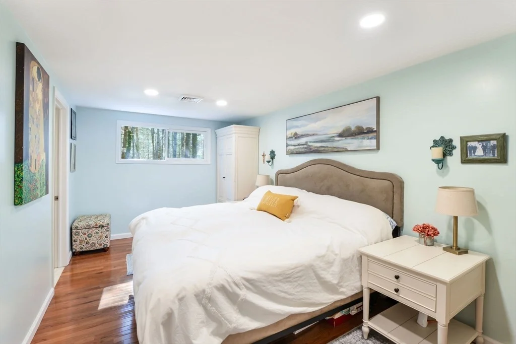 Photo of 74 Degrass Rd