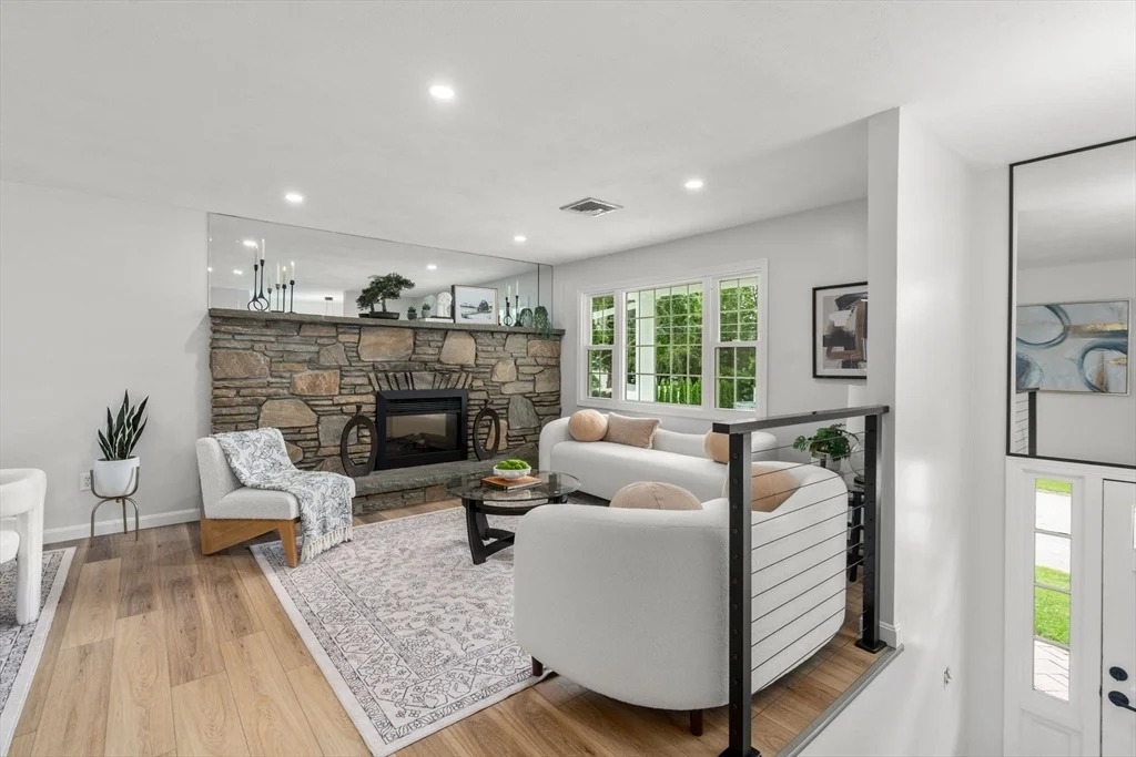 Photo of 7 Kennedy Dr
