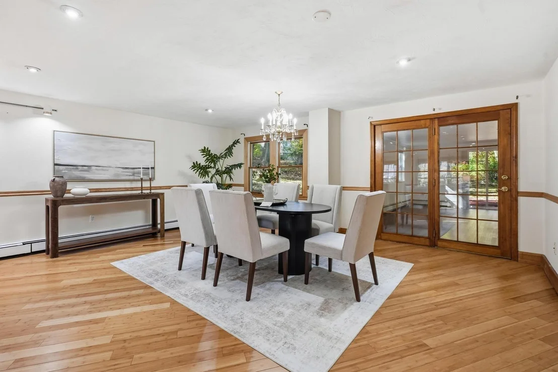 Photo of 17 Pathwood Ave