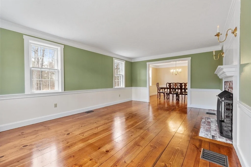 Photo of 39 Bare Hill Rd