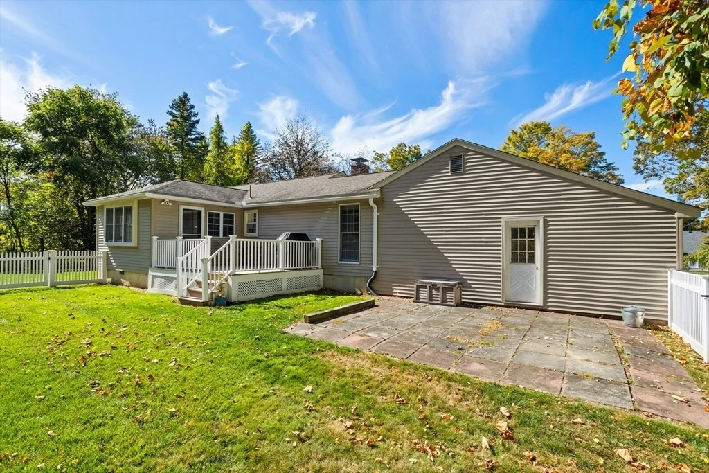 Photo of 6 Belmont Dr