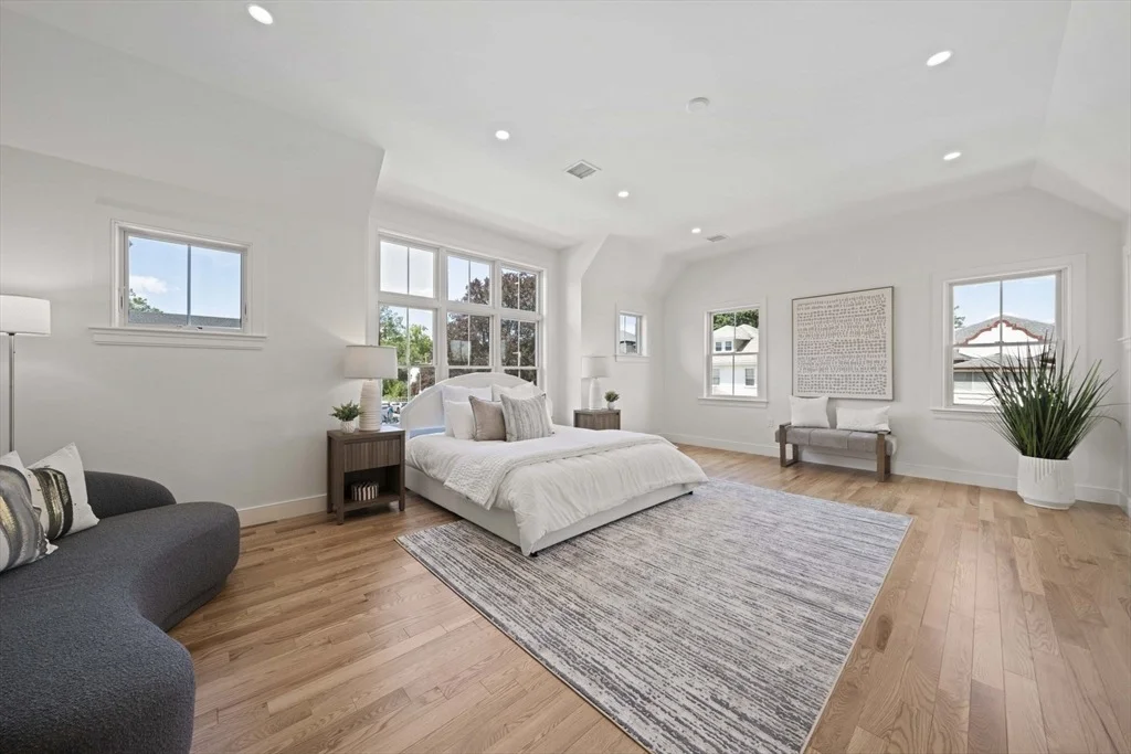 Photo of 9 Mina Way