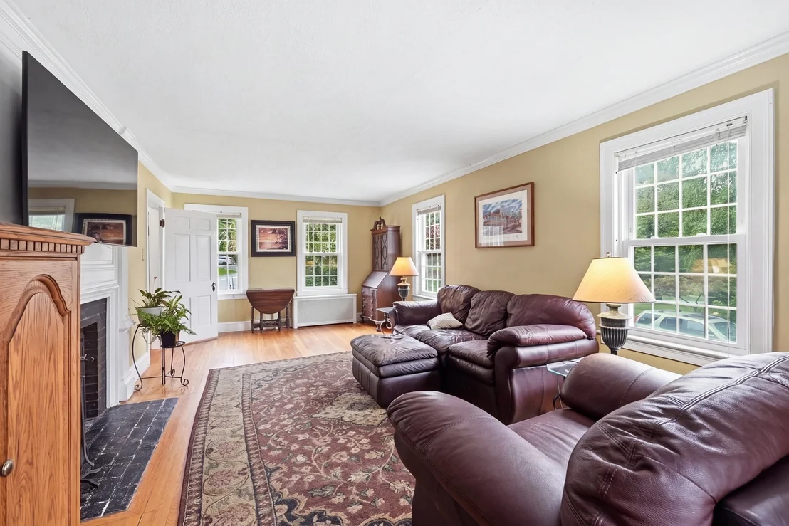 Photo of 153 Lawrence St