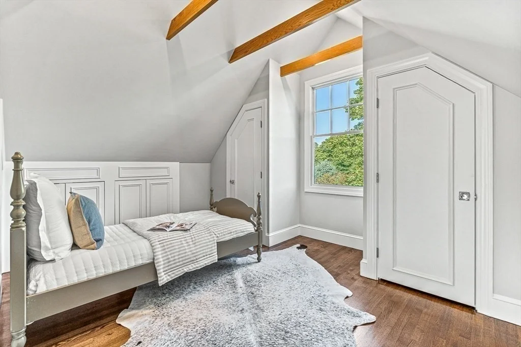 Photo of 6 Lakeview Road