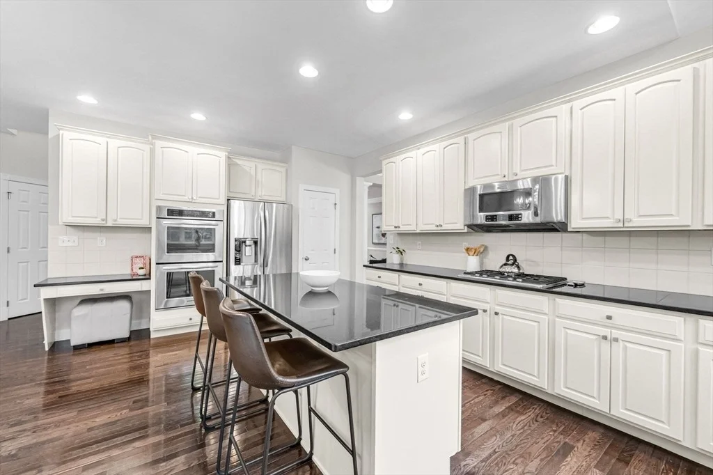 Photo of 16 York Cir