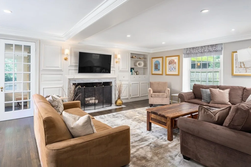 Photo of 86 Waban Ave
